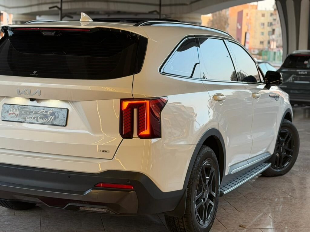 - Sorento 2024 -HYPRID - 6 seats- PANORAM