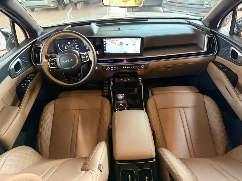 - Sorento 2024 -HYPRID - 6 seats- PANORAM