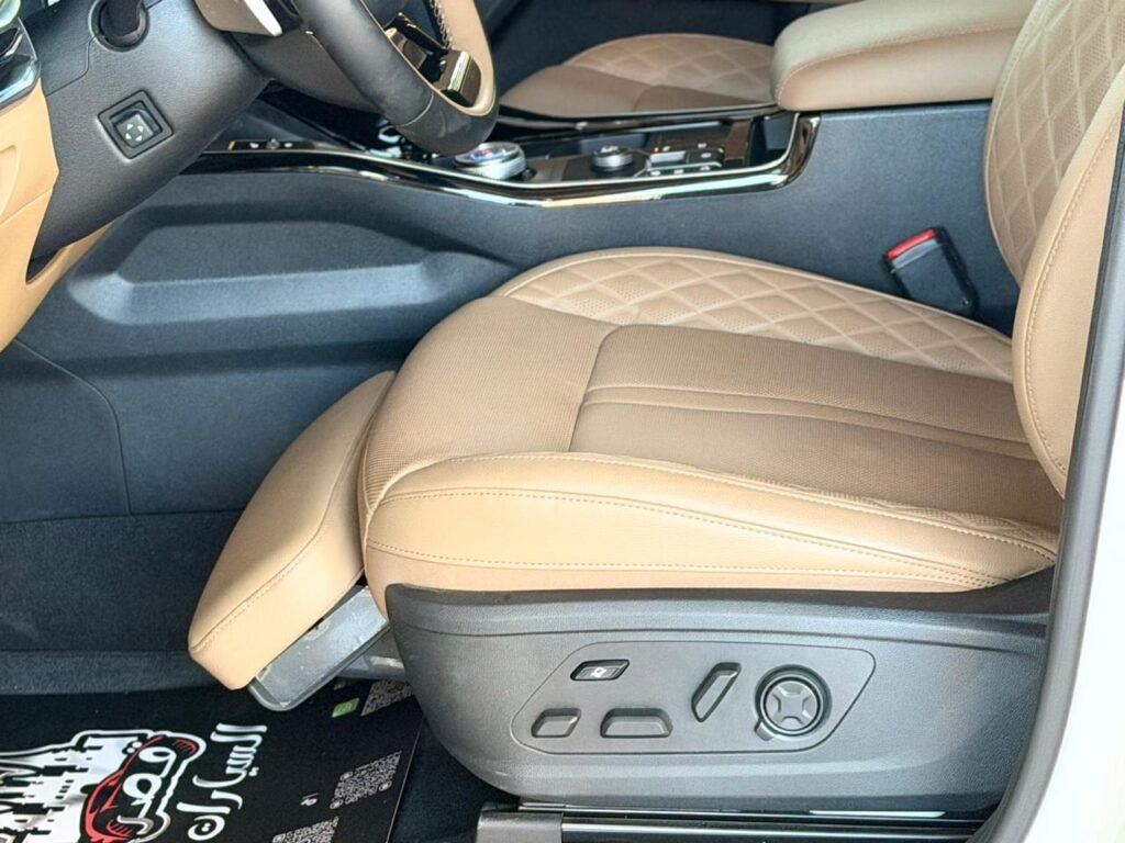 - Sorento 2024 -HYPRID - 6 seats- PANORAM