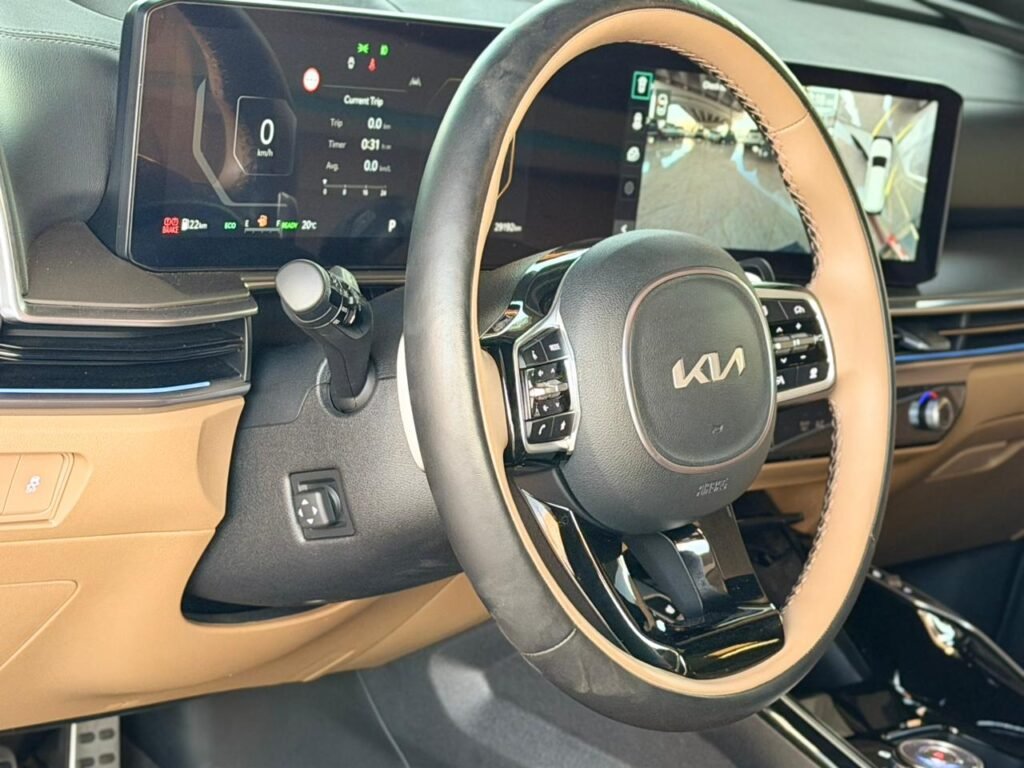 - Sorento 2024 -HYPRID - 6 seats- PANORAM