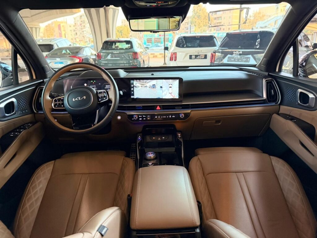 - Sorento 2024 -HYPRID - 6 seats- PANORAM